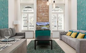 P43 Paulay Apartment